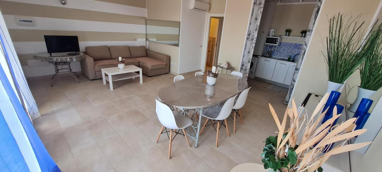 Borgo Punta Aparthotel 4*